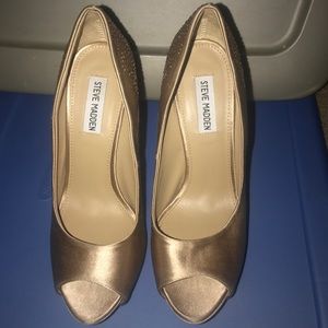 Steve Madden Playy-R Heels Satin Rhinestone Bling.